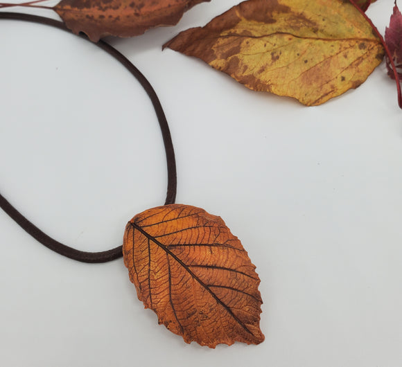 Realistic Leaf Necklace no.2